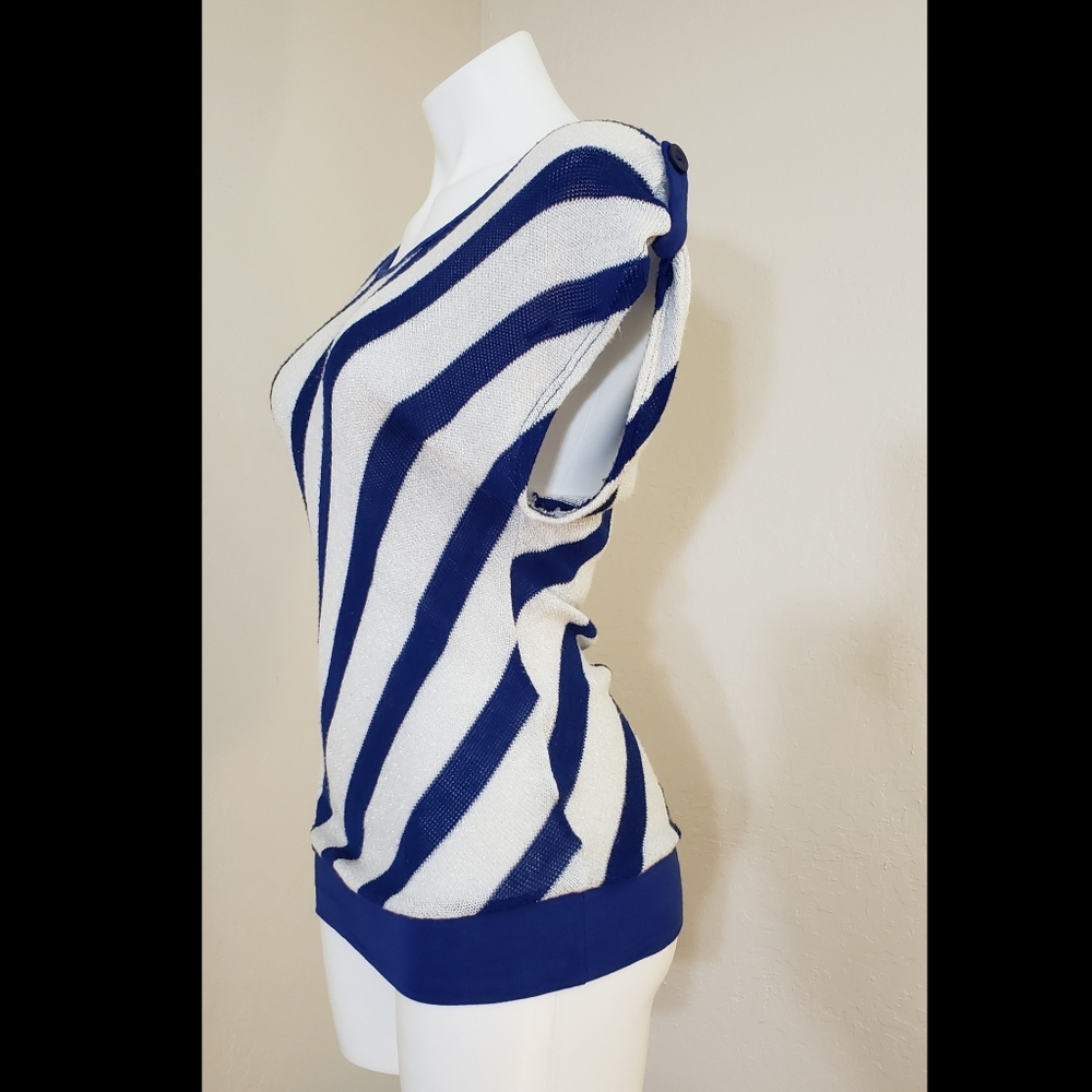 Blouse - Picture 2 of 4
